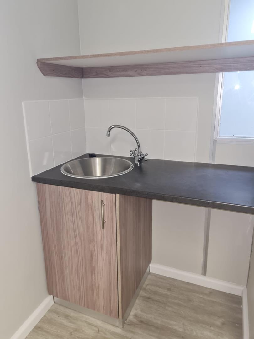 To Let Commercial Property for Rent in Wynberg Western Cape